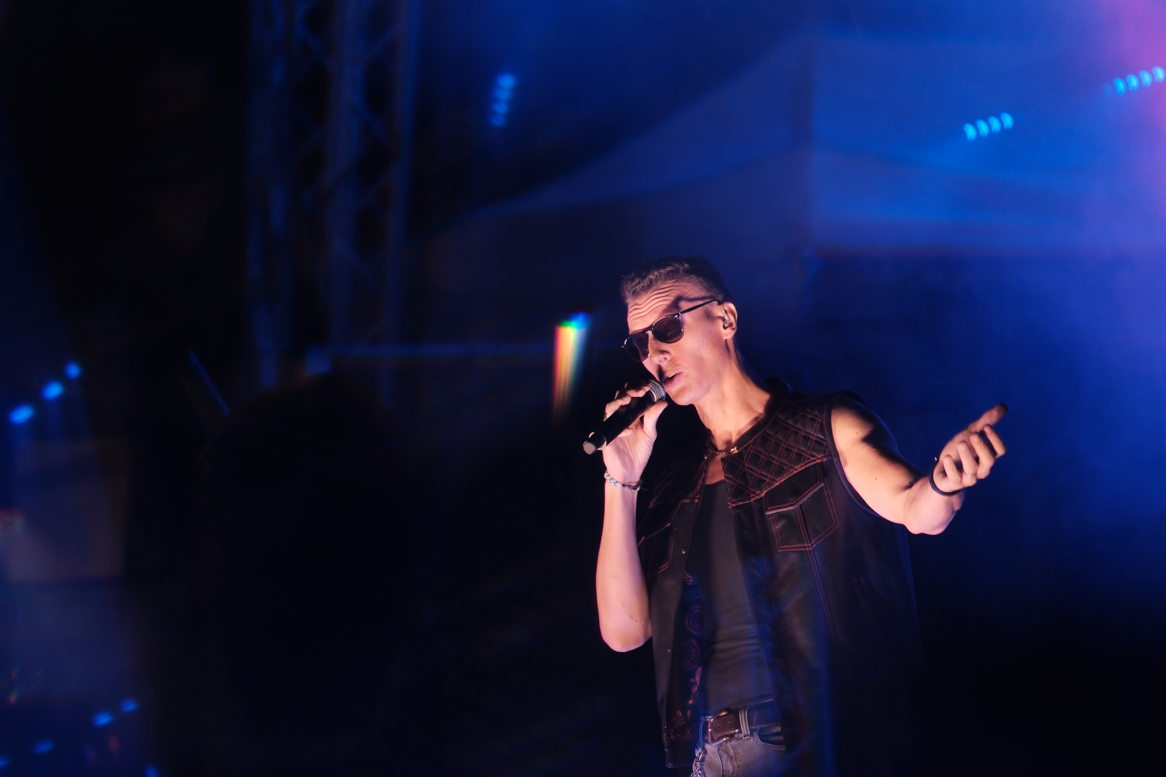 H2SF2011